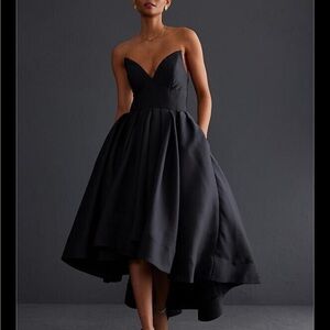Hutch Black Strapless Sweetheart Gown